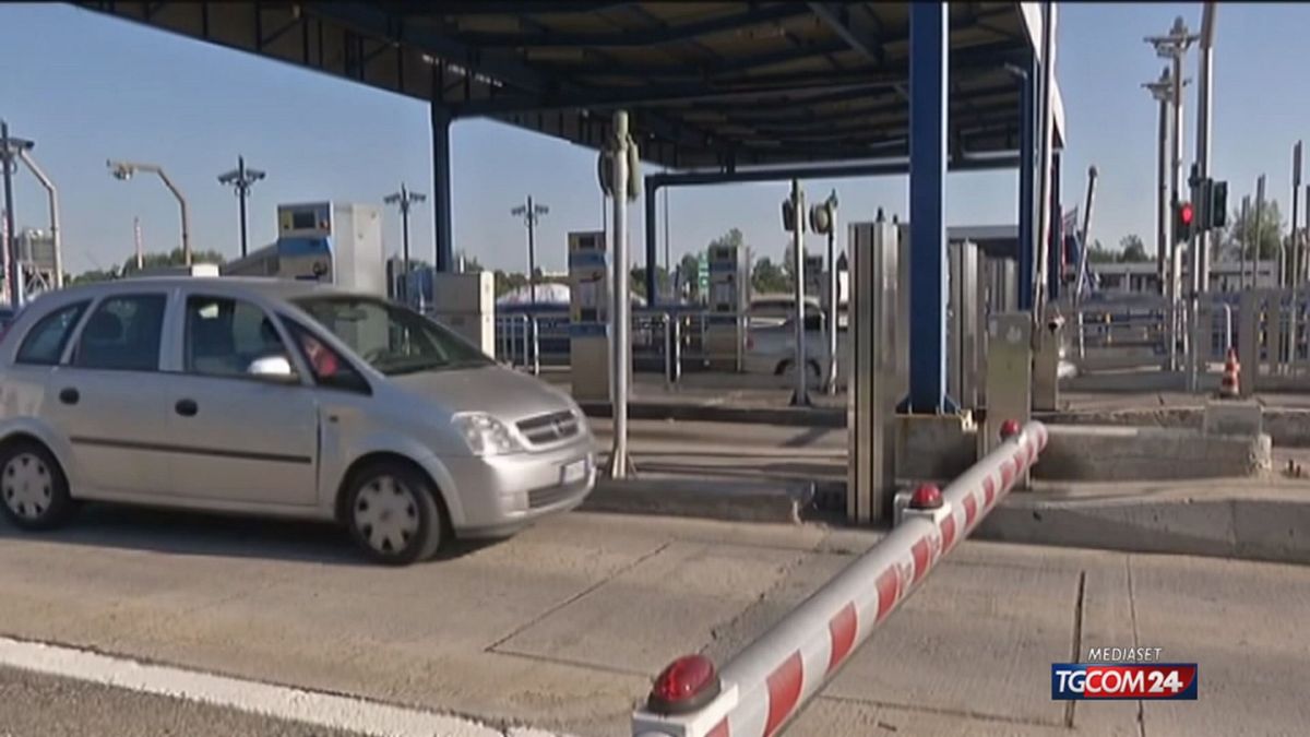12.00 MARCIA INDIETRO SUL PEDAGGIO  SRV