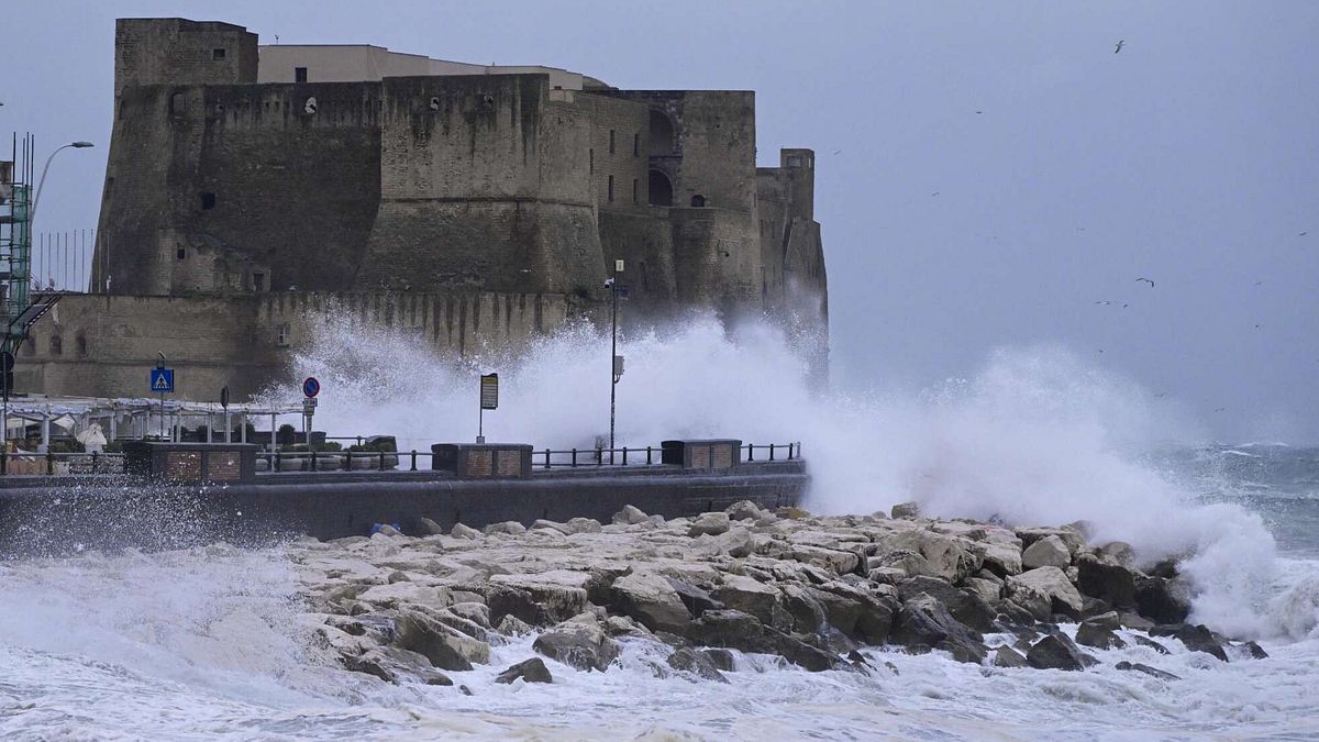 Il maltempo a Napoli