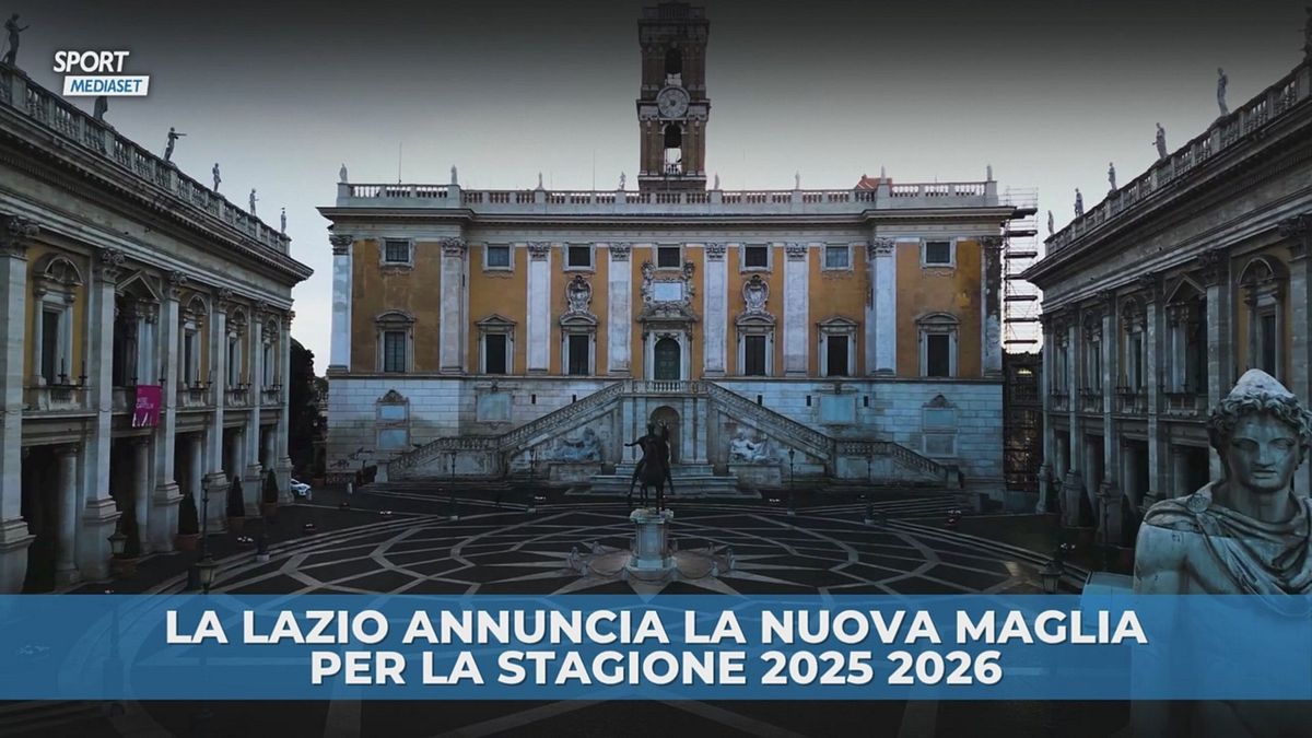 Ecco la nuova maglia della Lazio