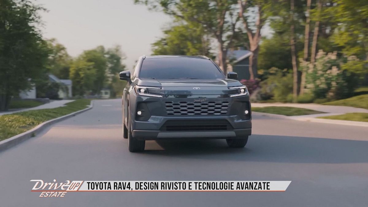Toyota RAV4, nuovo look e più tecnologia