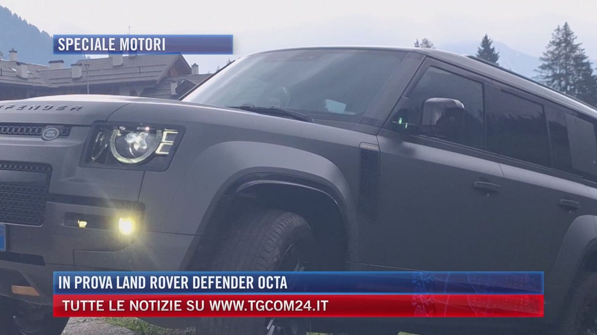 IN PROVA LAND ROVER DEFENDER OCTA