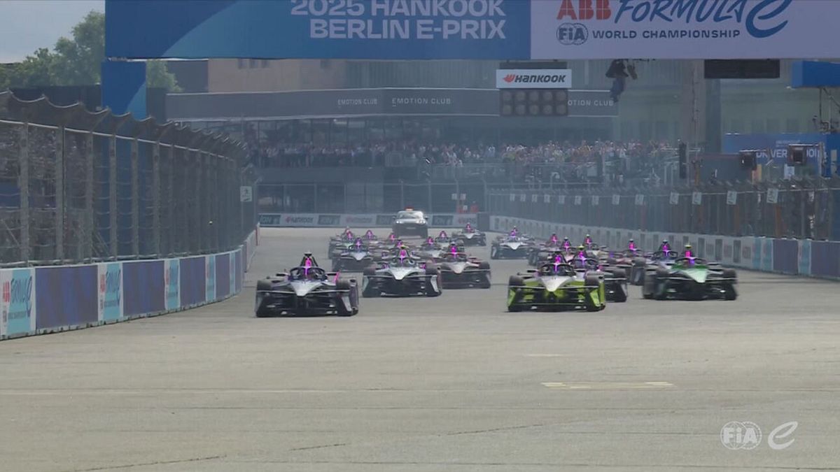 La partenza della Gara 2 dell'E-Prix di Berlino