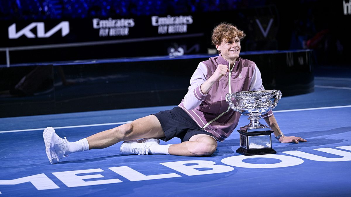 1) Australian Open 2024: battuto in finale Medvedev 3-6, 3-6, 6-4, 6-4, 6-3