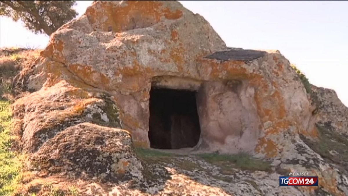 12.00  DOMUS DE JANAS SRV