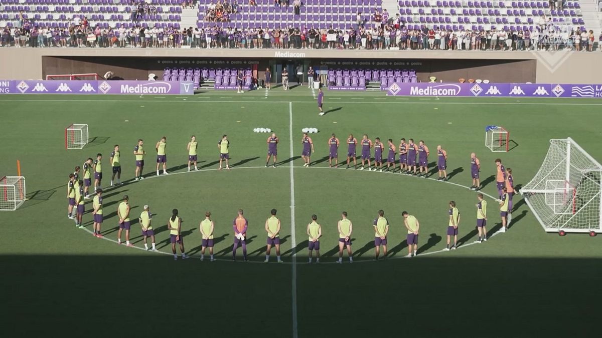 MCH ALLENAMENTO FIORENTINA CON RICORDO PIN 22/7 MCH