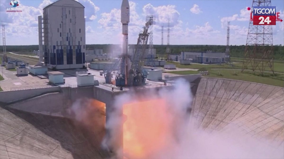 Spazio, la Russia ha mandato in orbita un satellite iraniano per le comunicazioni