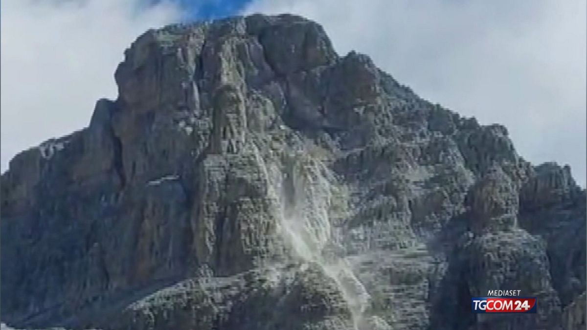 12.10 DOLOMITI DI BRENTA SI SGRETOLANO