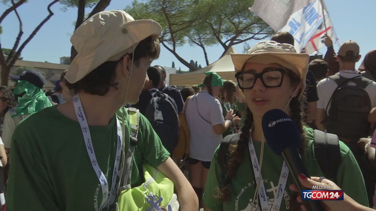 12.00 RAGAZZI DEL PAPA SRV