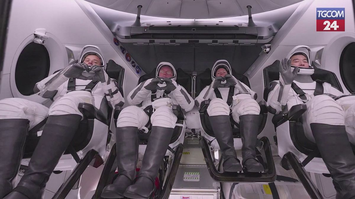 Spazio, lanciata la missione Crew 11: a bordo quattro astronauti