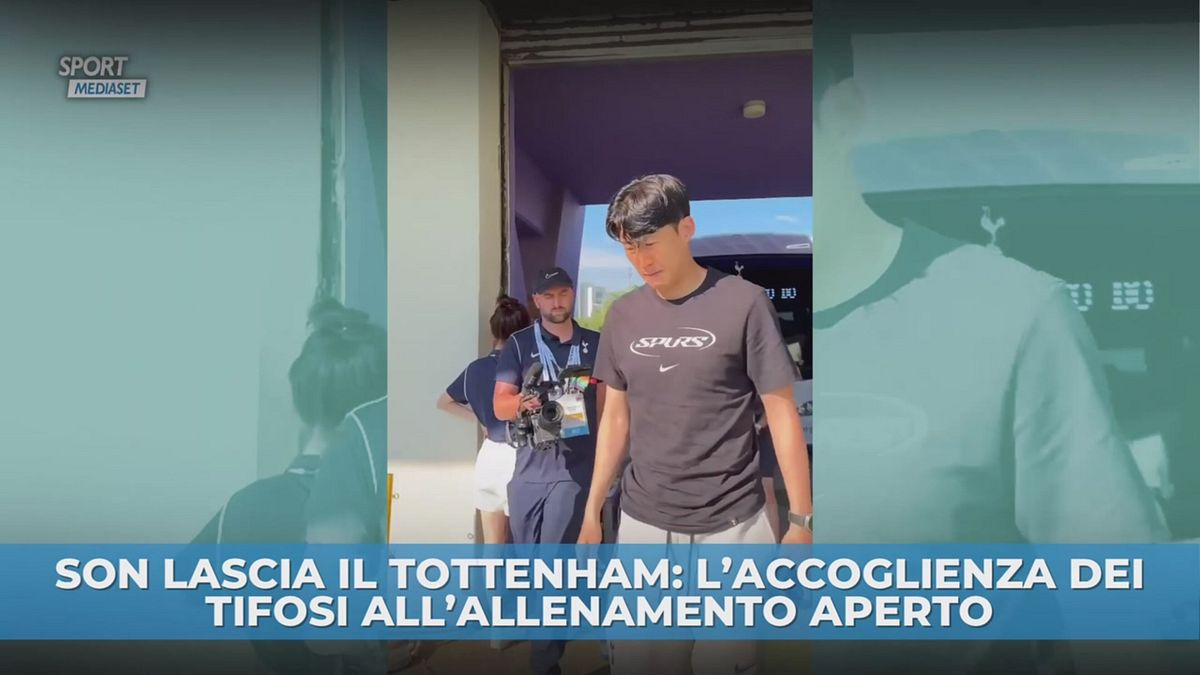 I tifosi accolgono Son dopo l'annuncio dell'addio agli Spurs