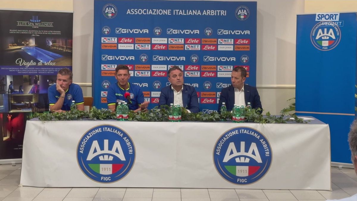 DICH ROCCHI SU ARBITRI CHE SPIEGANO VAR 5/8 DICH