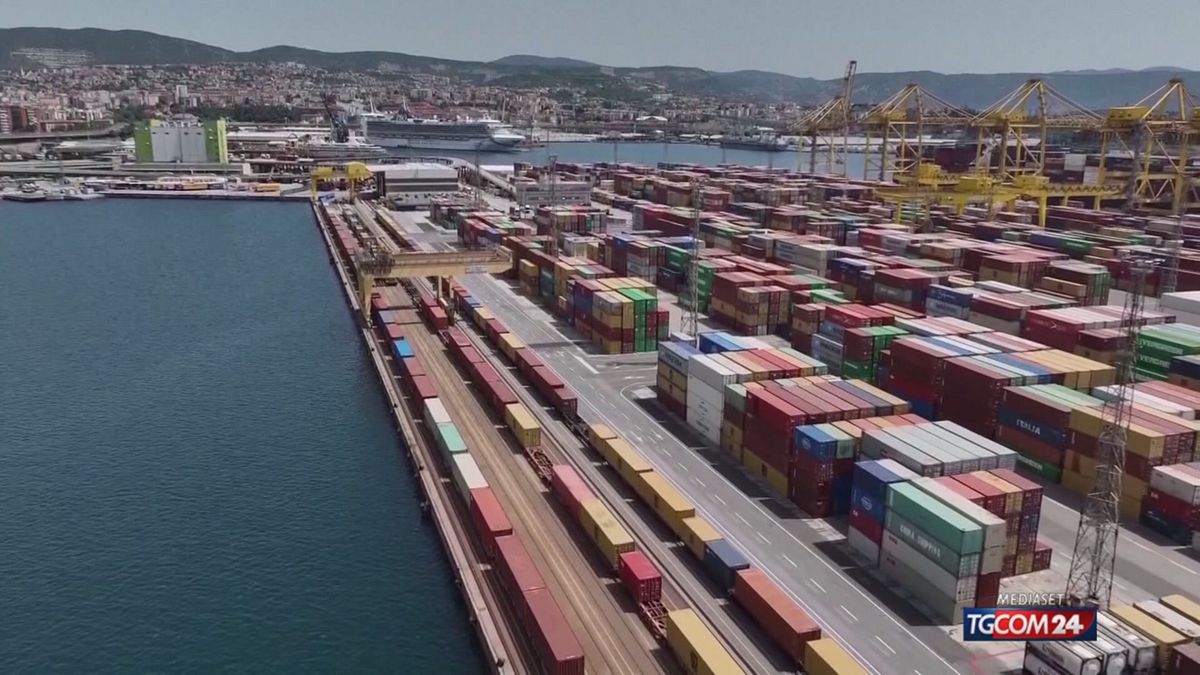 12.00 SCATTANO I DAZI AMERICANI SRV
