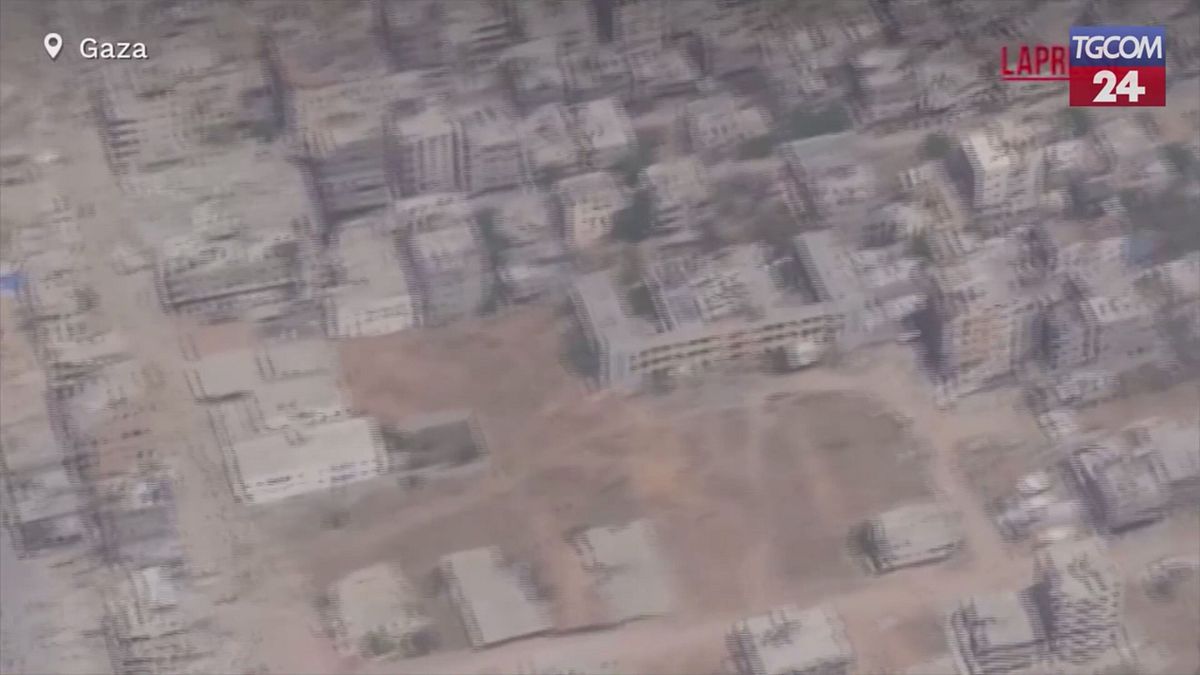Gaza, la distruzione dopo 22 mesi di guerra con Israele: le riprese aeree