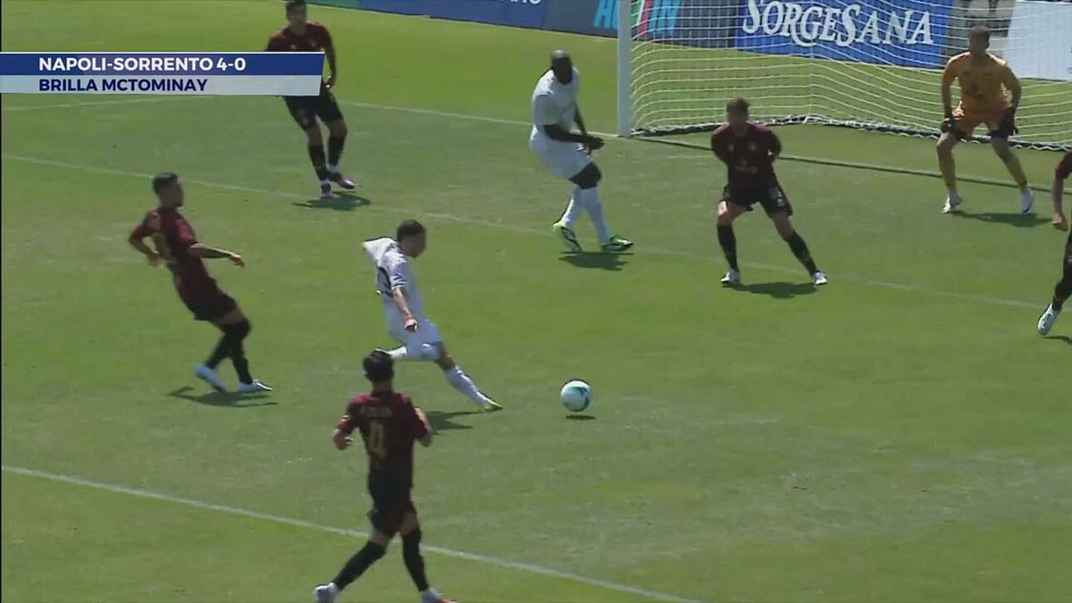 Napoli-Sorrento 4-0