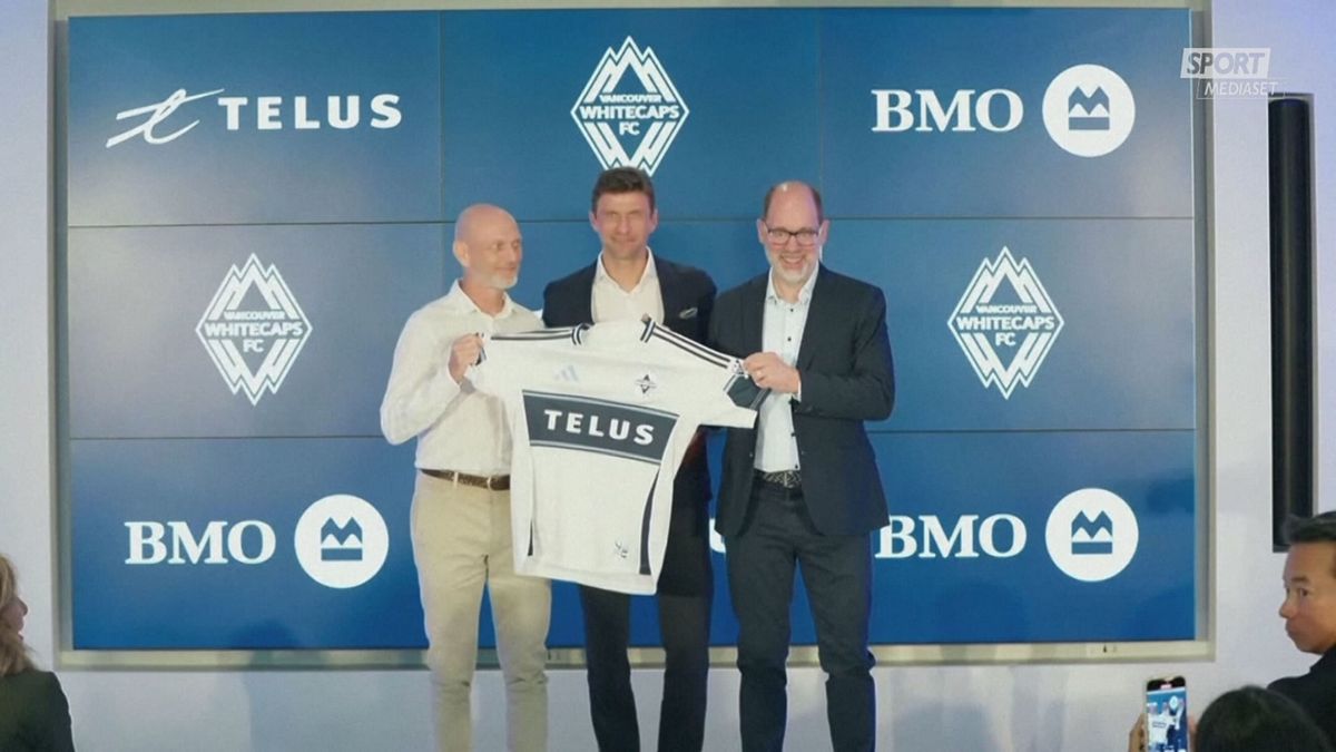 MCH MULLER PRESENTATO A VANCOUVER MCH