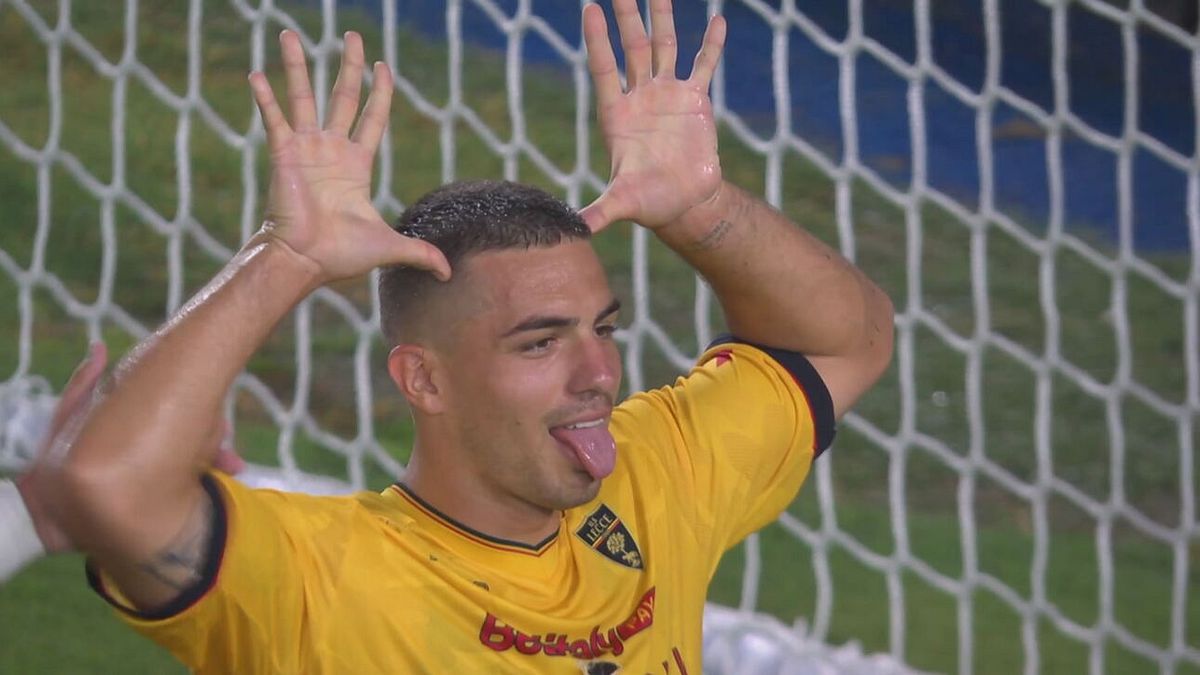 Krstovic sblocca la gara dal dischetto al 27'