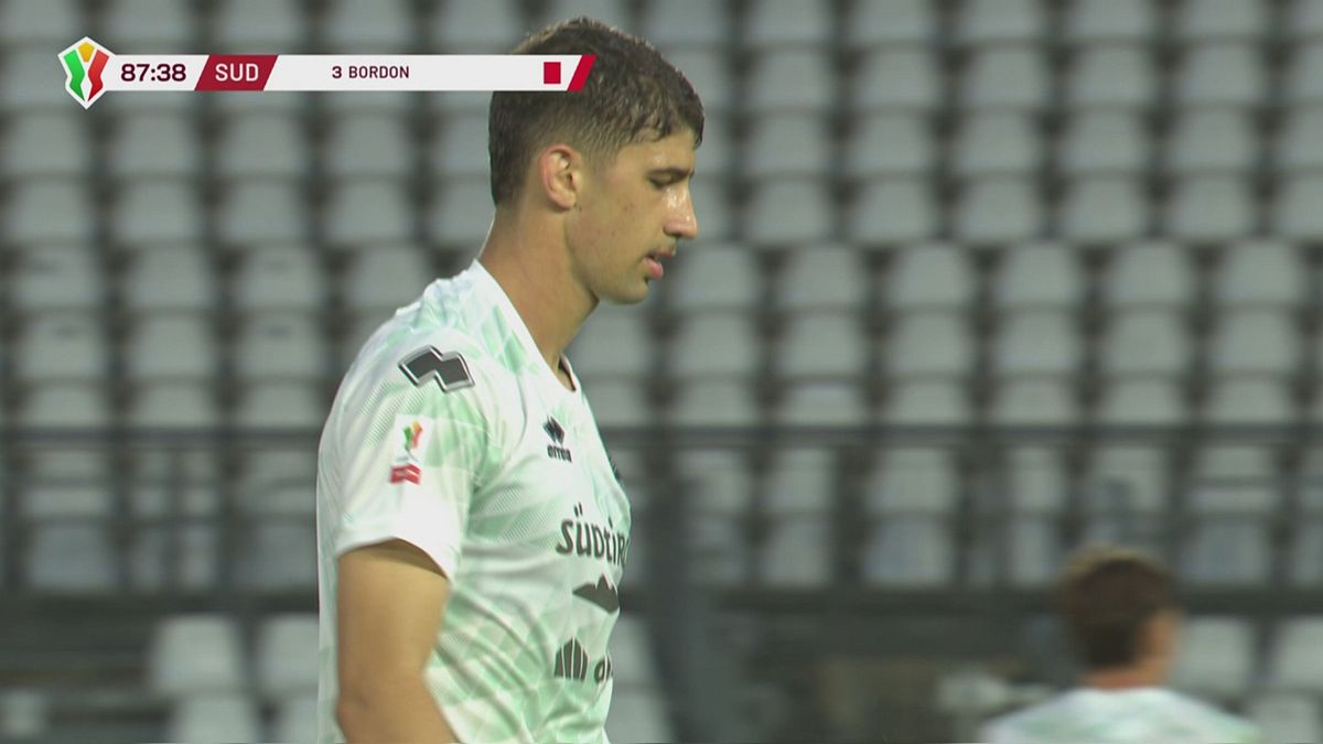 88' | Espulso Bordon (Como-Sudtirol 3-1)
