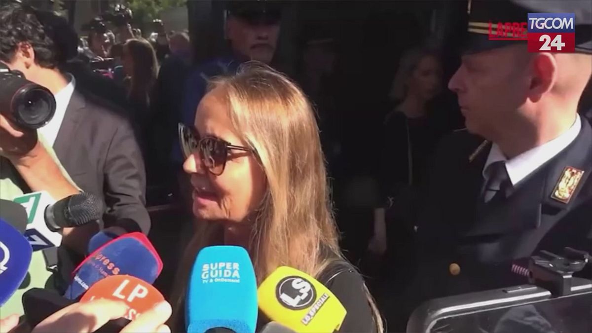 Pippo Baudo, Gloria Guida alla camera ardente: "Un secondo papà"