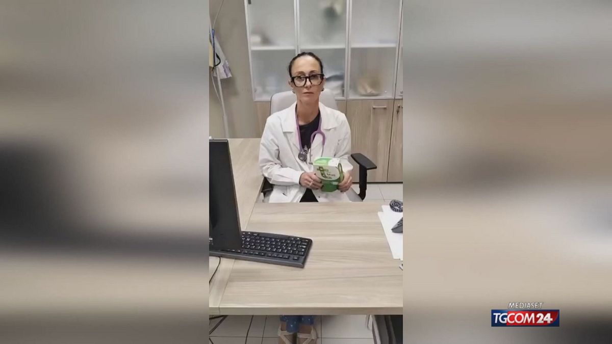 18.00 AREZZO, DOTTORESSE BUTTANO FARMACI SRV