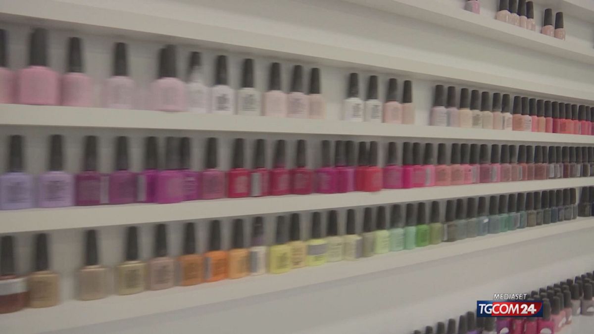 12.00 AL BANDO GEL E SMALTI PER MANICURE OK