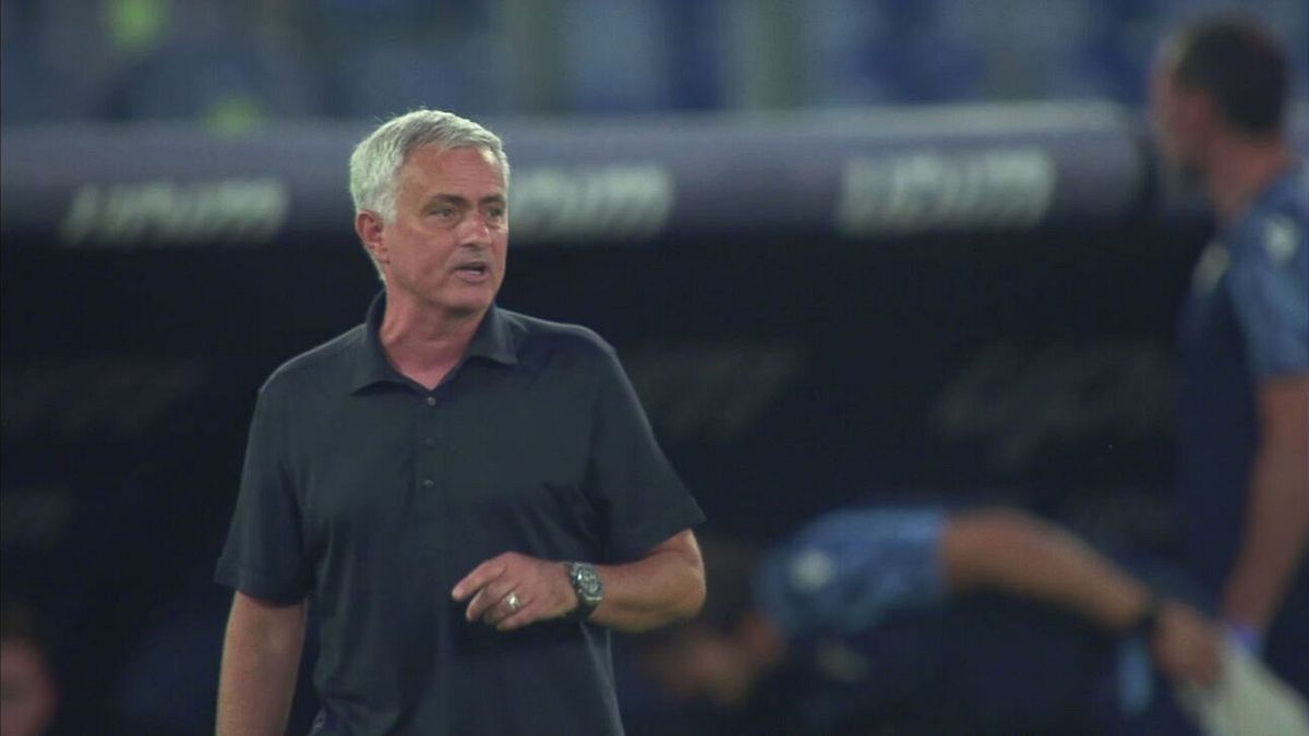 Il Fenerbahce esonera Mou