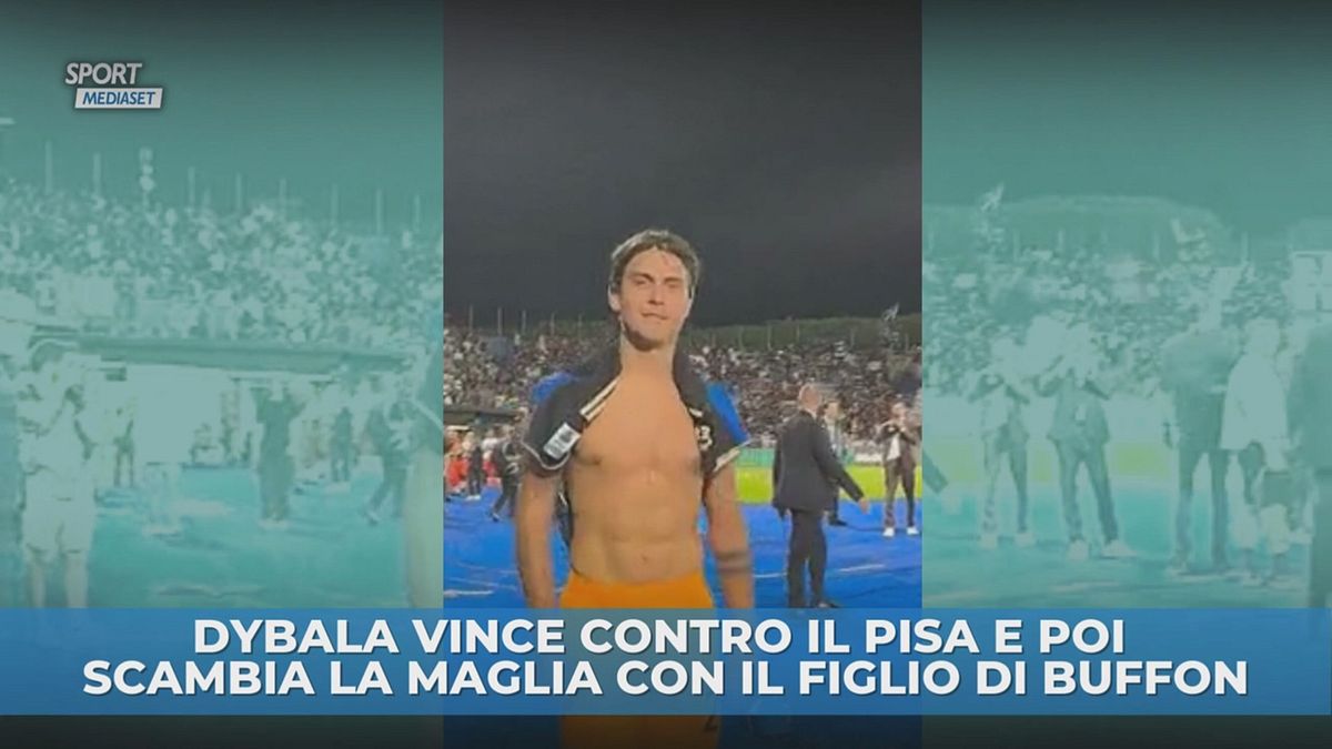 Dybala con la maglia di Buffon Jr