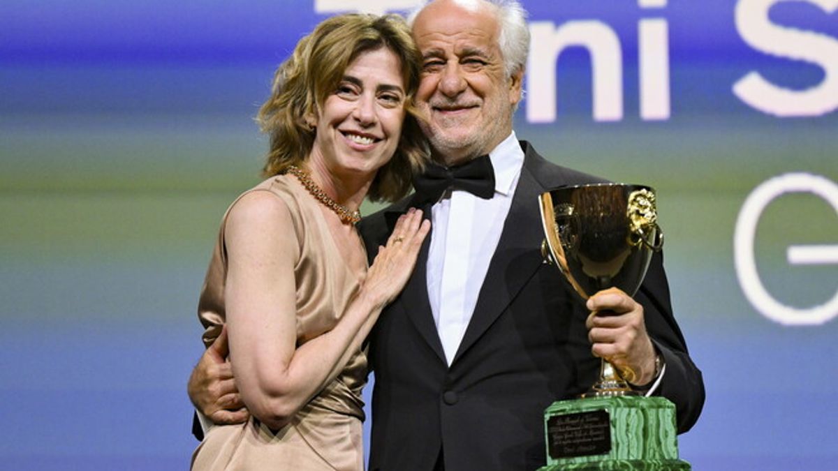 Fernanda Torres e Toni Servillo