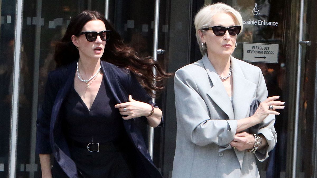 Meryl Streep e Anne Hathaway sul set de "Il Diavolo veste Prada 2" a New York