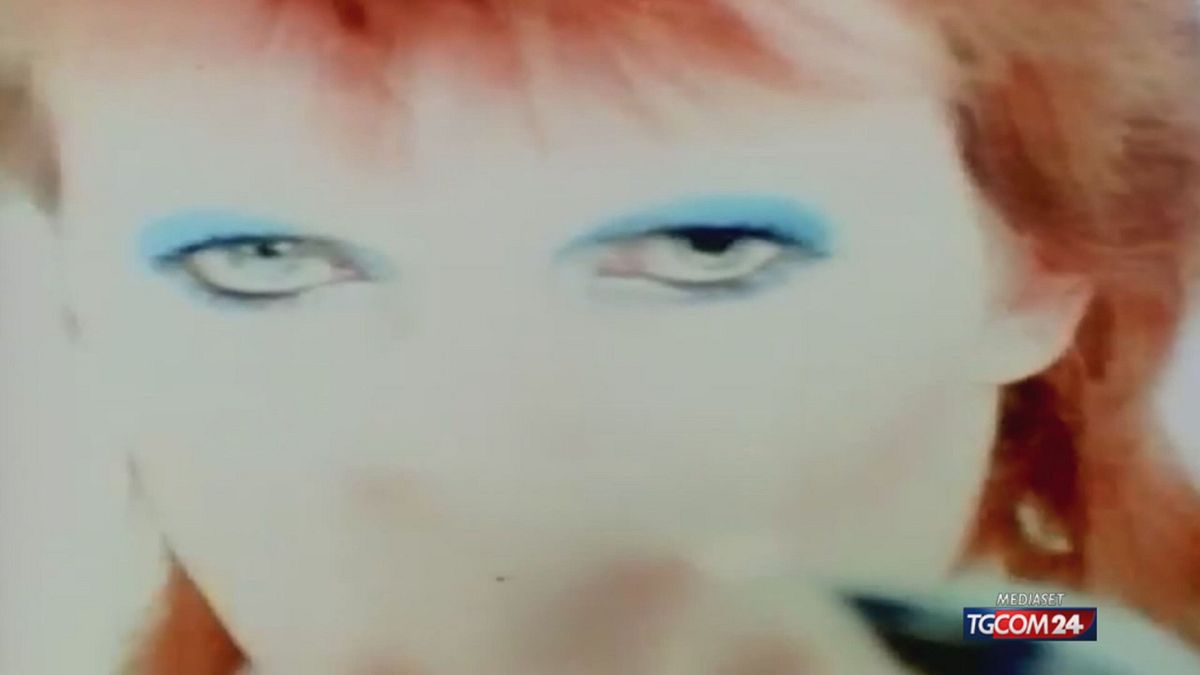 8.00 BOWIE IN MOSTRA A LONDRA SRV