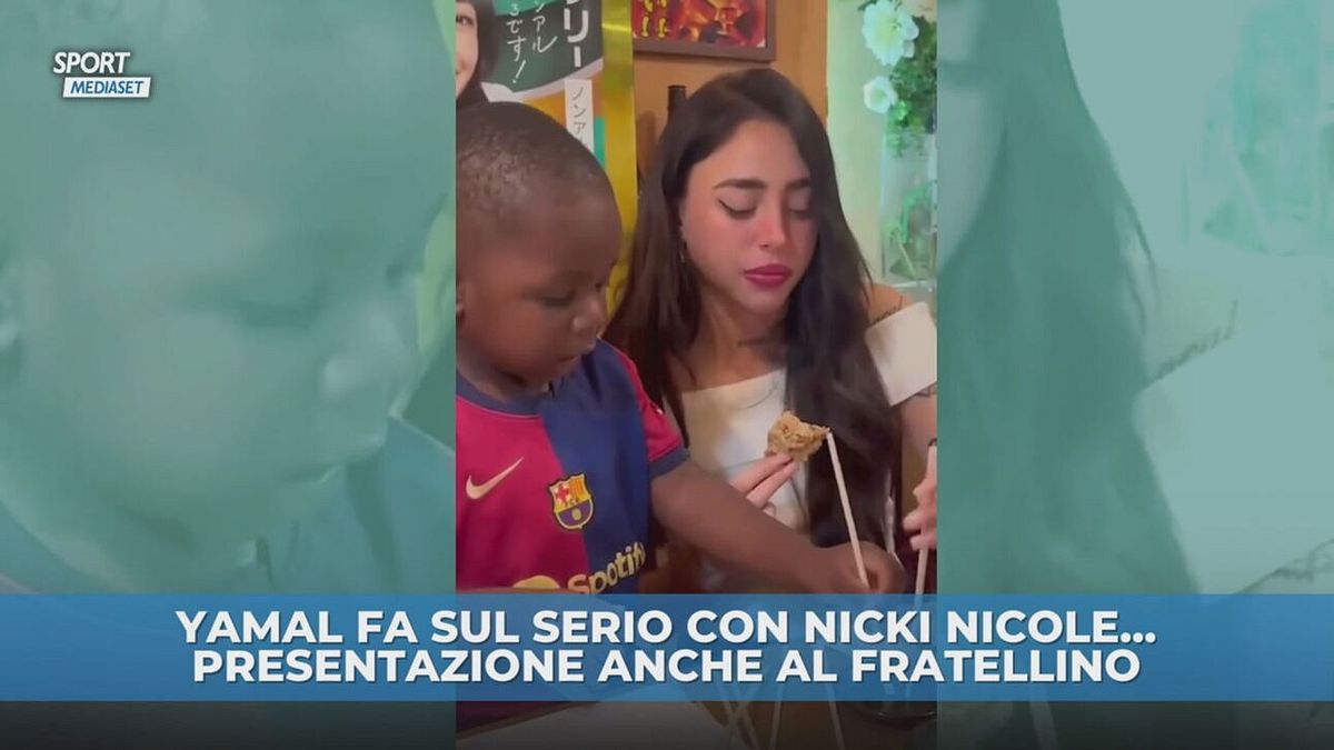 Nicki: "Ti presento il mio fratellino"