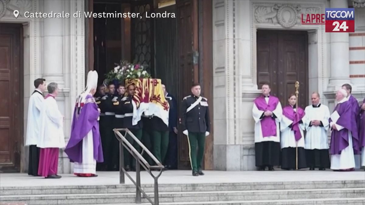 Westminster, Re Carlo e i principi di Galles ai funerali della Duchessa di Kent
