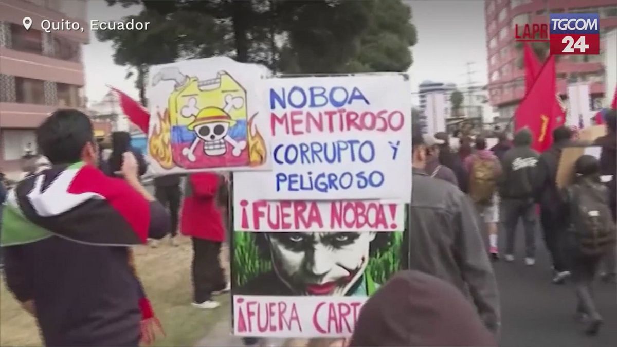 Ecuador, scontri a Quito durante le proteste contro il caro gasolio