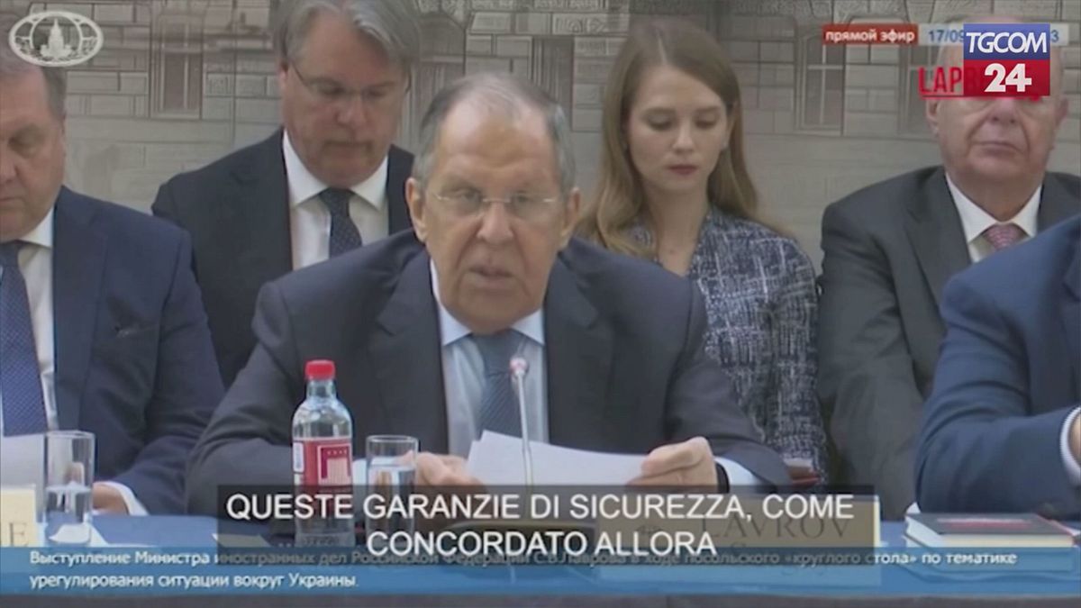 Lavrov: "Invio di forze di pace occidentali sarebbe occupazione"
