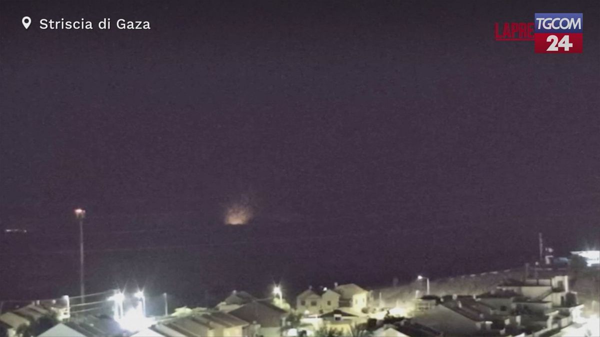 Gaza, nuova offensiva delle forze israeliane: almeno 16 morti