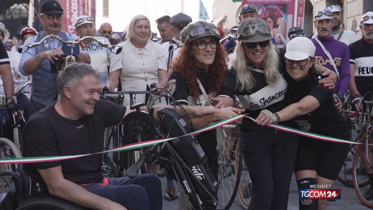 18.00 BICI D'EPOCA E CORRIDORI VINTAGE SRV