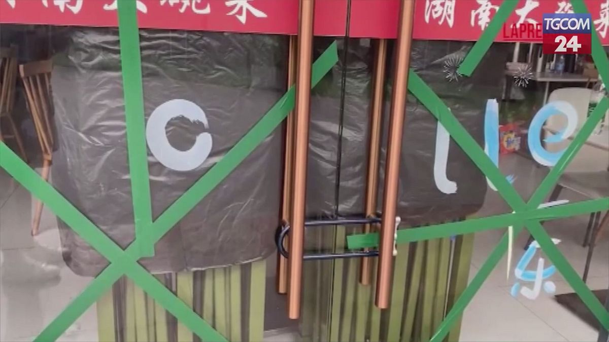 Cina, Shenzhen si prepara all'arrivo del super tifone Ragasa: residenti sigillano porte e finestre