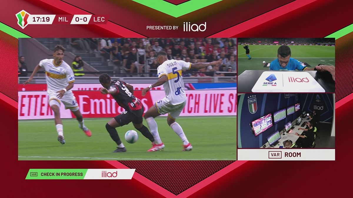 18' | Espulso Siebert (Milan-Lecce 0-0)