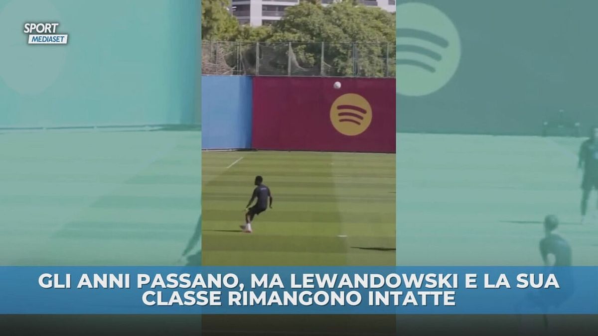 Lewandowski, golazo in allenamento