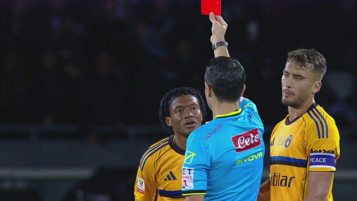 Cuadrado espulso per proteste, Pisa in 10