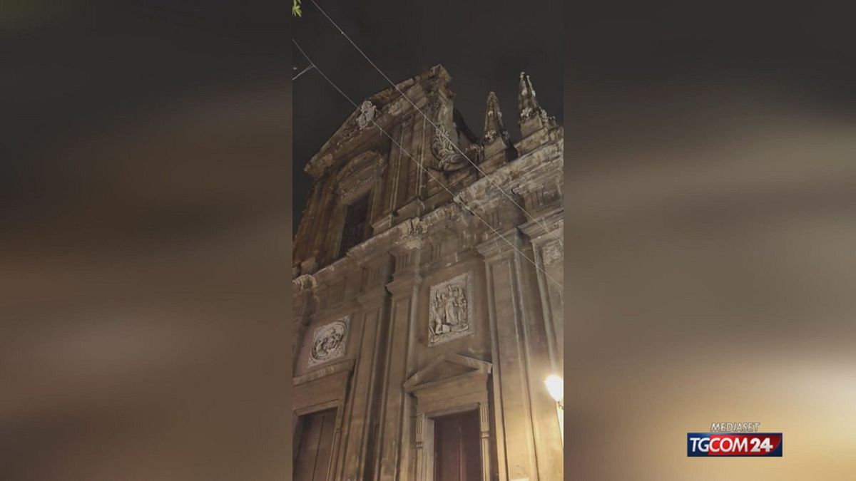 Crollo cornicione chiesa Palermo SITO SRV