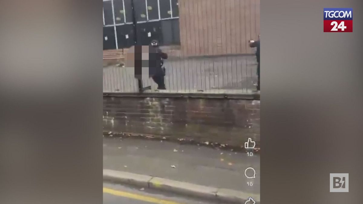 Attacco vicino a una sinagoga a Manchester, 4 feriti e aggressore ucciso