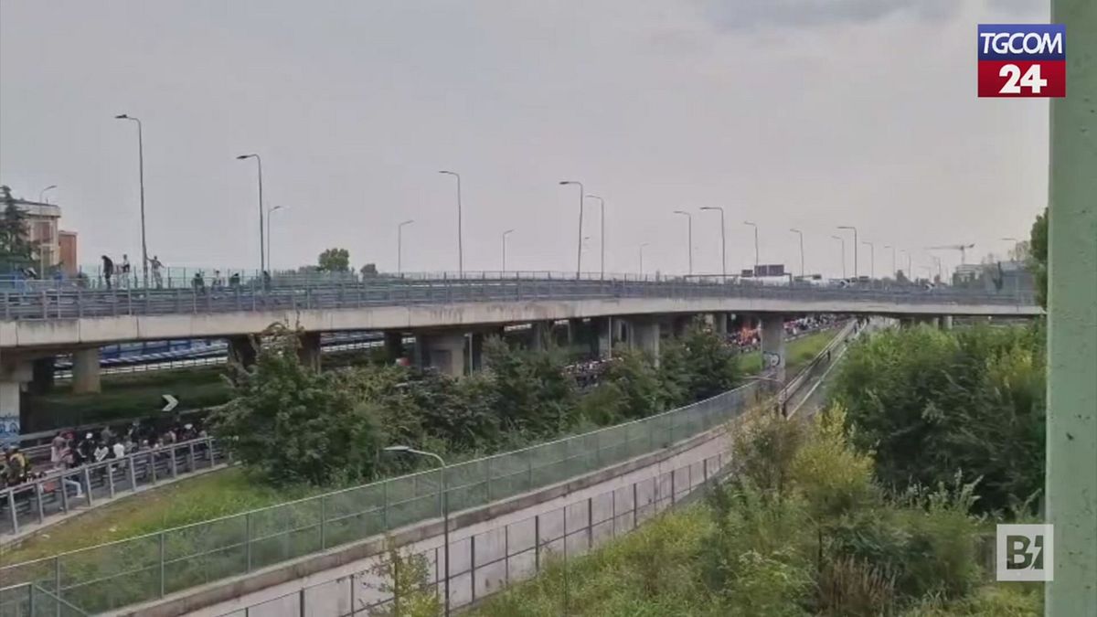 Sciopero per Gaza, bloccata la tangenziale Est di Milano