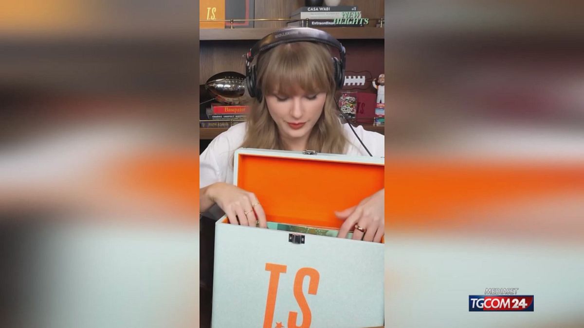 18.00 TAYLOR SWIFT SRV