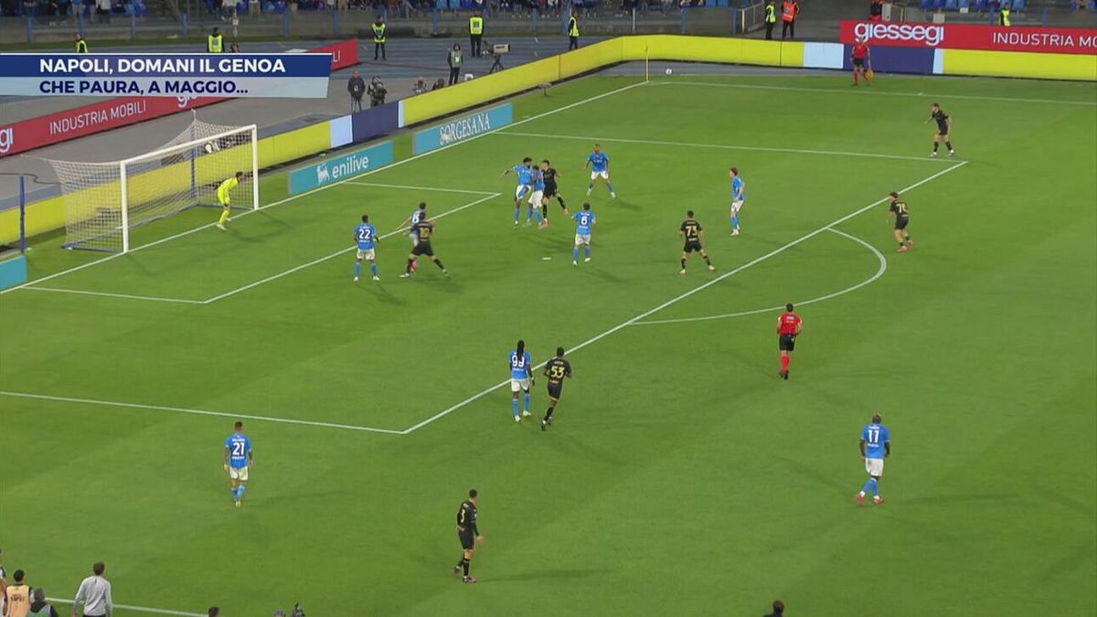 Napoli, domai il Genoa