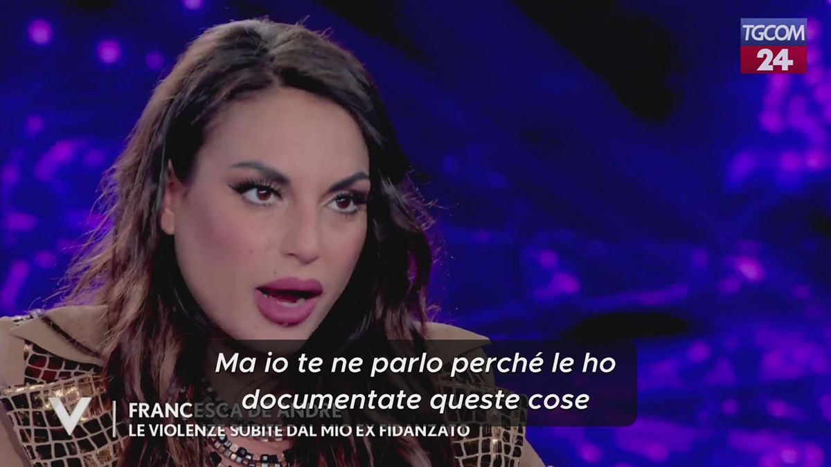 Francesca De André: "Il mio ex mi lanciava addosso oggetti incendiati"