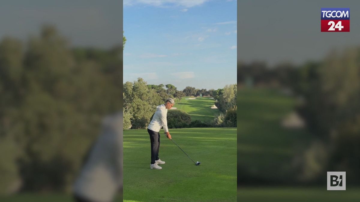 Lo swing di Carlos Alcaraz: numero uno anche sul campo da golf
