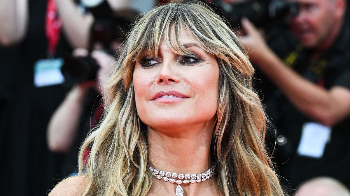Venezia 82, gli hair look più belli delle star sul red carpet: Heidi Klum