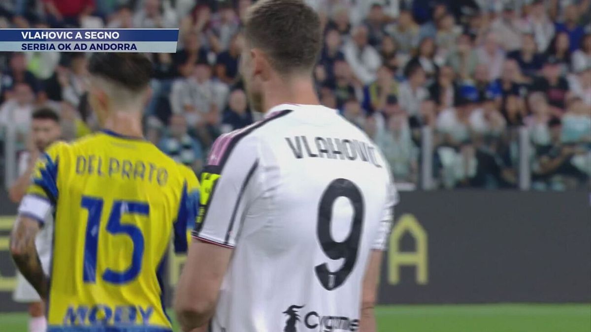 Vlahovic a segno