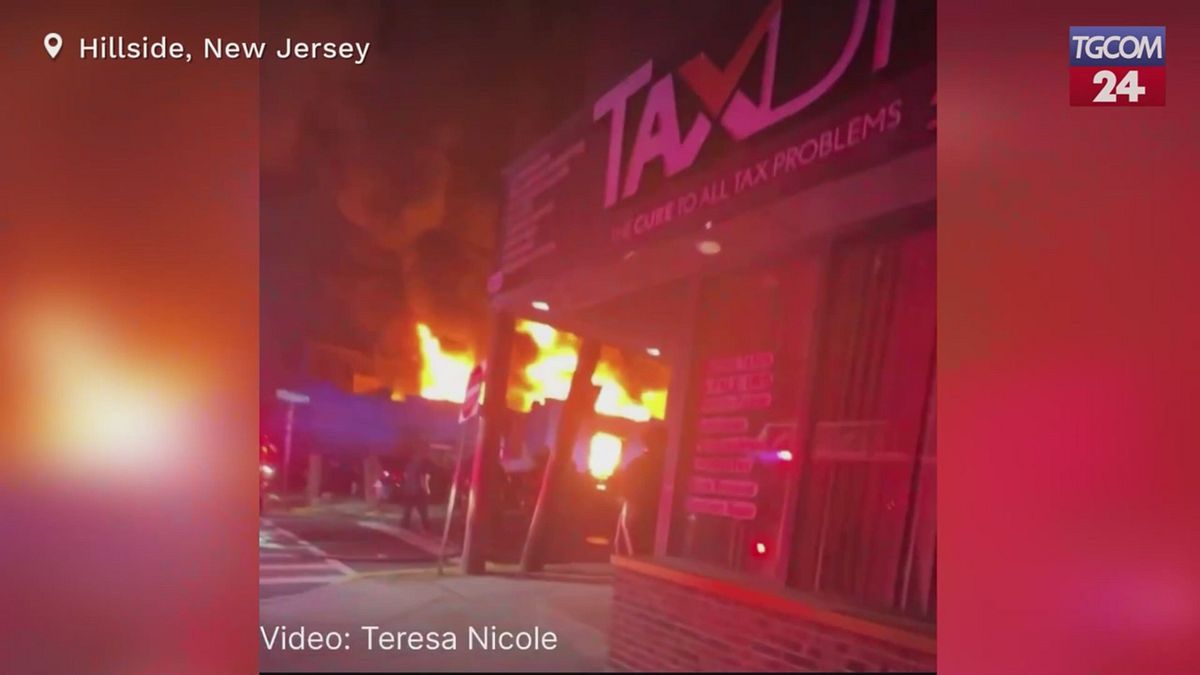 Usa, esplosione in un'autofficina nel New Jersey: distrutte diverse attività commerciali