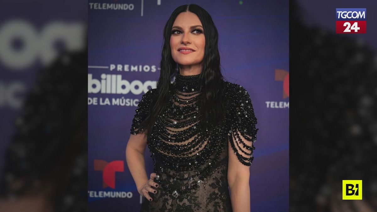 Laura Pausini premiata a Miami: la dolce dedica a Giorgio Armani